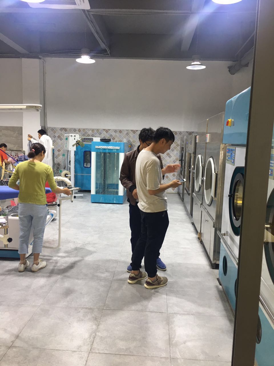 干洗店加盟十大品牌:威特斯干洗創(chuàng)業(yè)得心應(yīng)手